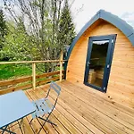 Domaine De L'ours / キャンプ場 Saint-Urcize