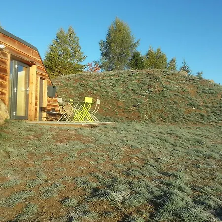 Domaine De L'ours / Saint-Urcize