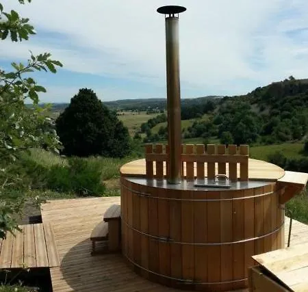 Domaine De L'ours / אתר קמפינג Saint-Urcize