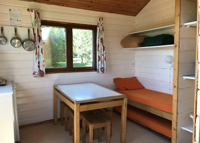 Domaine De L'ours / Parque de Campismo 3*